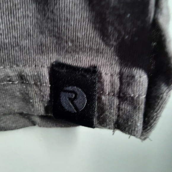 Shirt - Picture 3 of 4